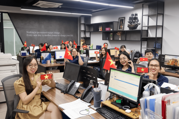 Real Logistics 50 Nam Giai Phong Mien Nam 1